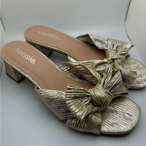 NWT Kensie Gold Heeled Sandals Size 7.5